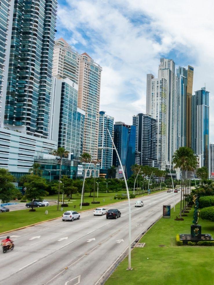 Nuestro panel en línea en Panamá